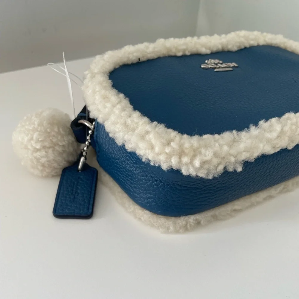 Nwt Coach shearling crossbody bag
